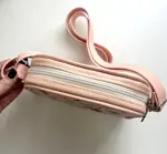 Dětská kabelka junior girl Jednorožci a duhy na růžovém pozadí