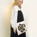 Kabelka Taystra Na svobodě