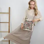 Kabelka Taystra Ve stylu výšivky