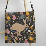 Kabelka Taystra  Zajíc mezi květinami