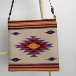 Kabelka Taystra Ornament na béžovém pozadí