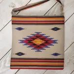 Kabelka Taystra Ornament na béžovém pozadí