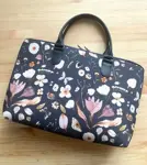 Taška Sakvoyage na notebook Motýli mezi květinami