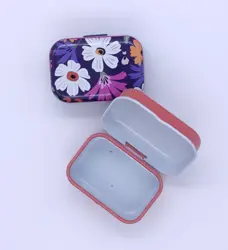 Plechová krabička Květiny magenta