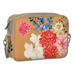 Kabelka na řetízku Cherie Bouquet of bright flowers