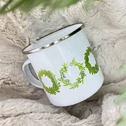 Smaltovaný hrnek Camper vánoční věnce