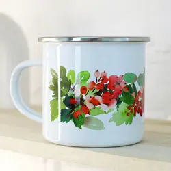 Smaltovaný hrnek Camper Bobule na větvi