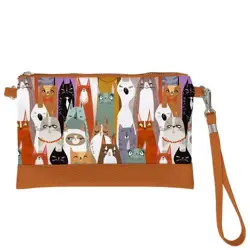 Malá kabelka přes rameno kočky