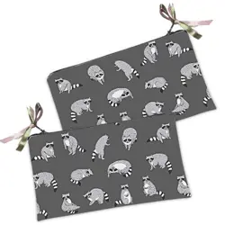 Kosmetická taška MINI – malá látková taštička s potiskem Raccoons