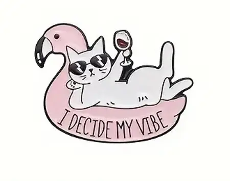 Odznak Kočka i decide smaltovaný připínáček