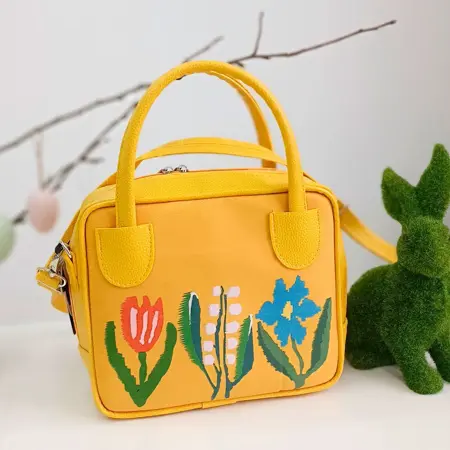 Dámská kabelka Kitto – sametový potisk Tři květiny