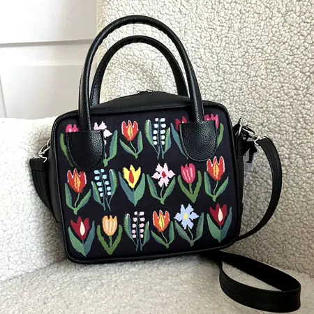 Dámská kabelka Kitto – sametový potisk Květ