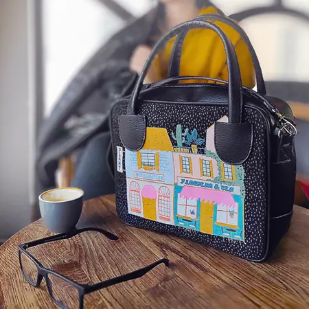 Dámská kabelka Kitto – sametový potisk Kavárna