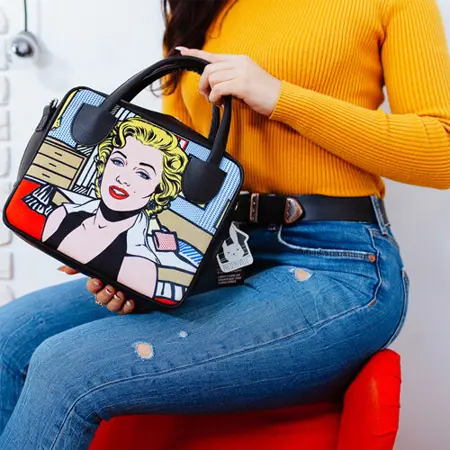 Dámská kabelka Kitto – sametový potisk Marilyn Monroe