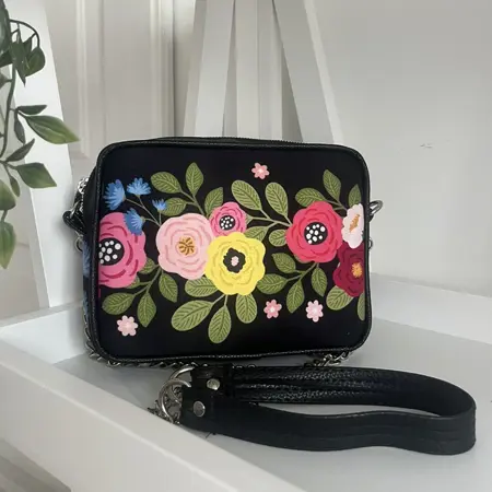 Kabelka na řetízku Cherie Malva