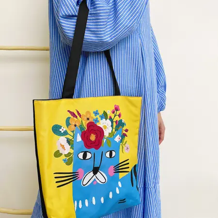 Textilní taška Tenderness Kočka ve věnci – stylový shopper na zip 