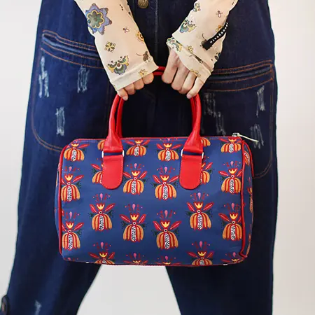 Dámská kabelka Barrel – textilní potisk Char-flower