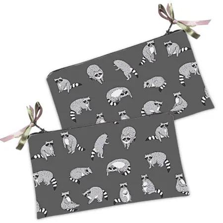 Kosmetická taška MINI – malá látková taštička s potiskem Raccoons