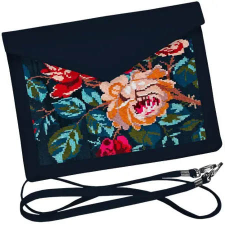 Dámský klutch konvert – elegantní sametová kabelka s potiskem Květiny