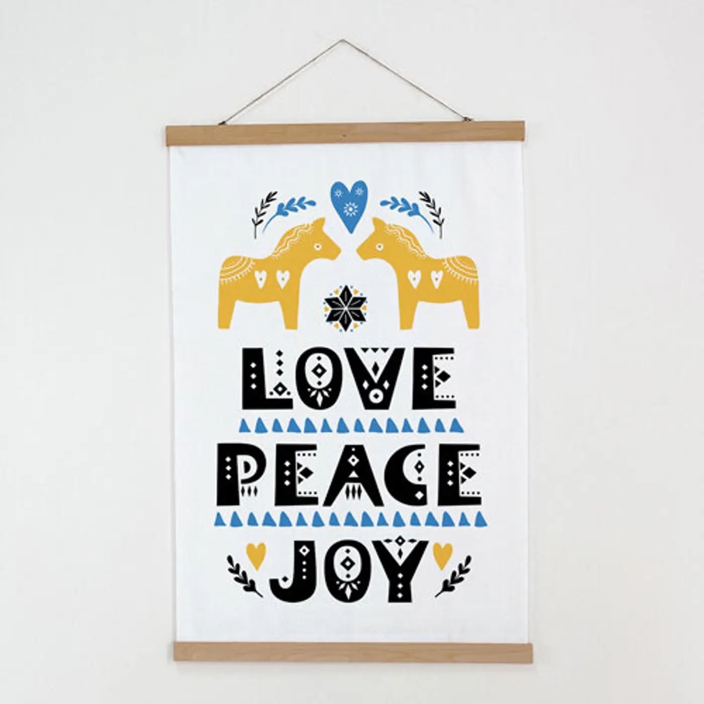 Látkový plakát na zeď  Love Peace Joy - fotografie 1