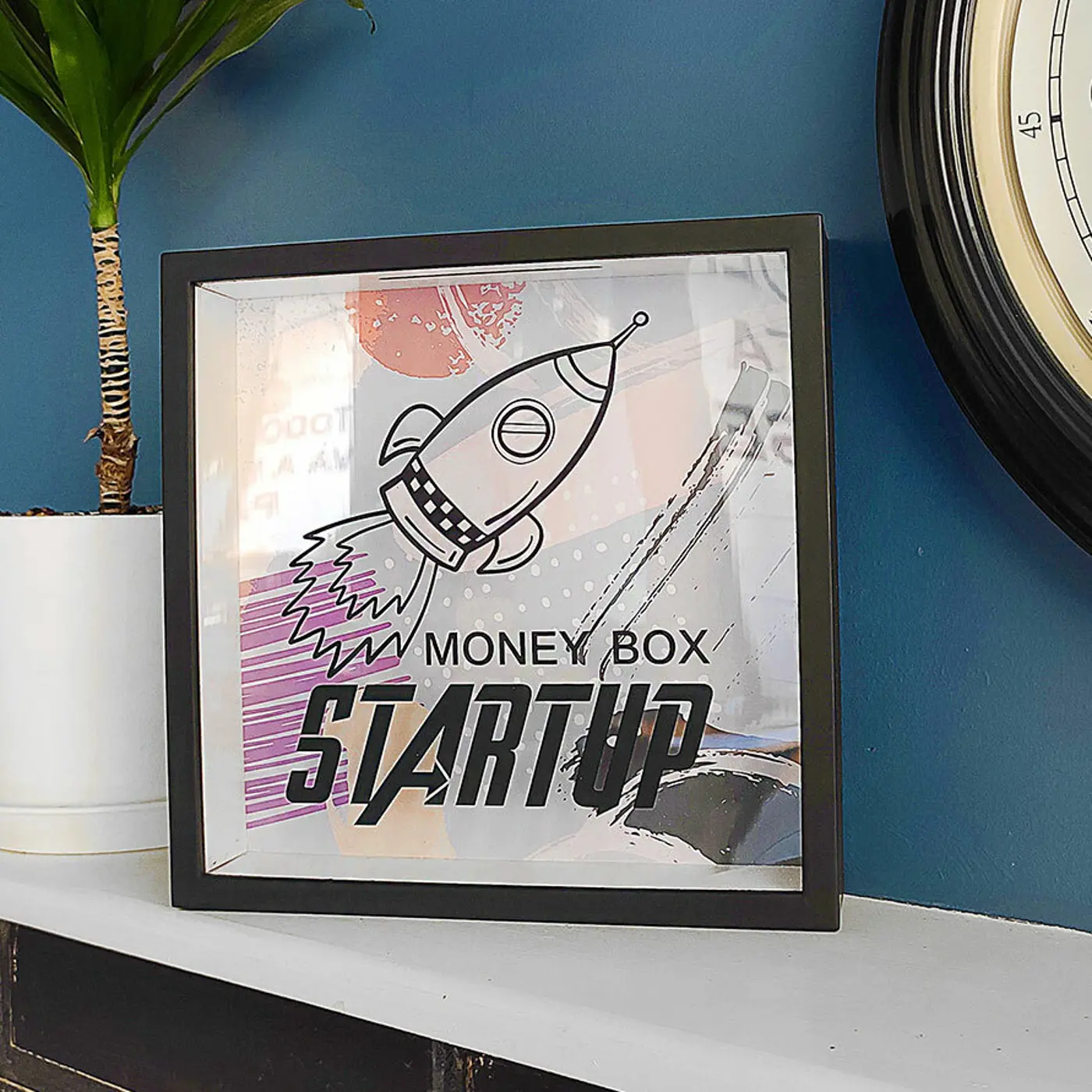 Dřevěná pokladnička na peníze money box startup - fotografie 1