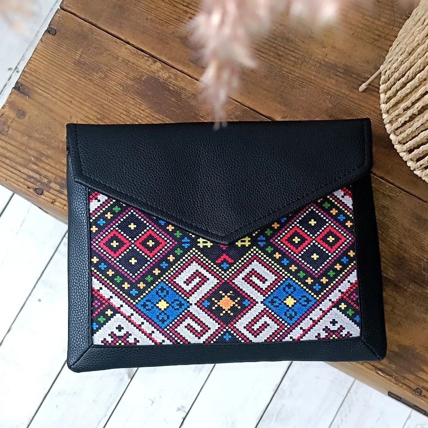 Dámský klutch konvert – elegantní sametová kabelka s potiskem Ornament - fotografie 2